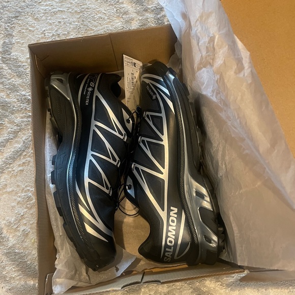 Salomon Black Athletic Shoes with Quick-Lace System - Picture 2 of 7